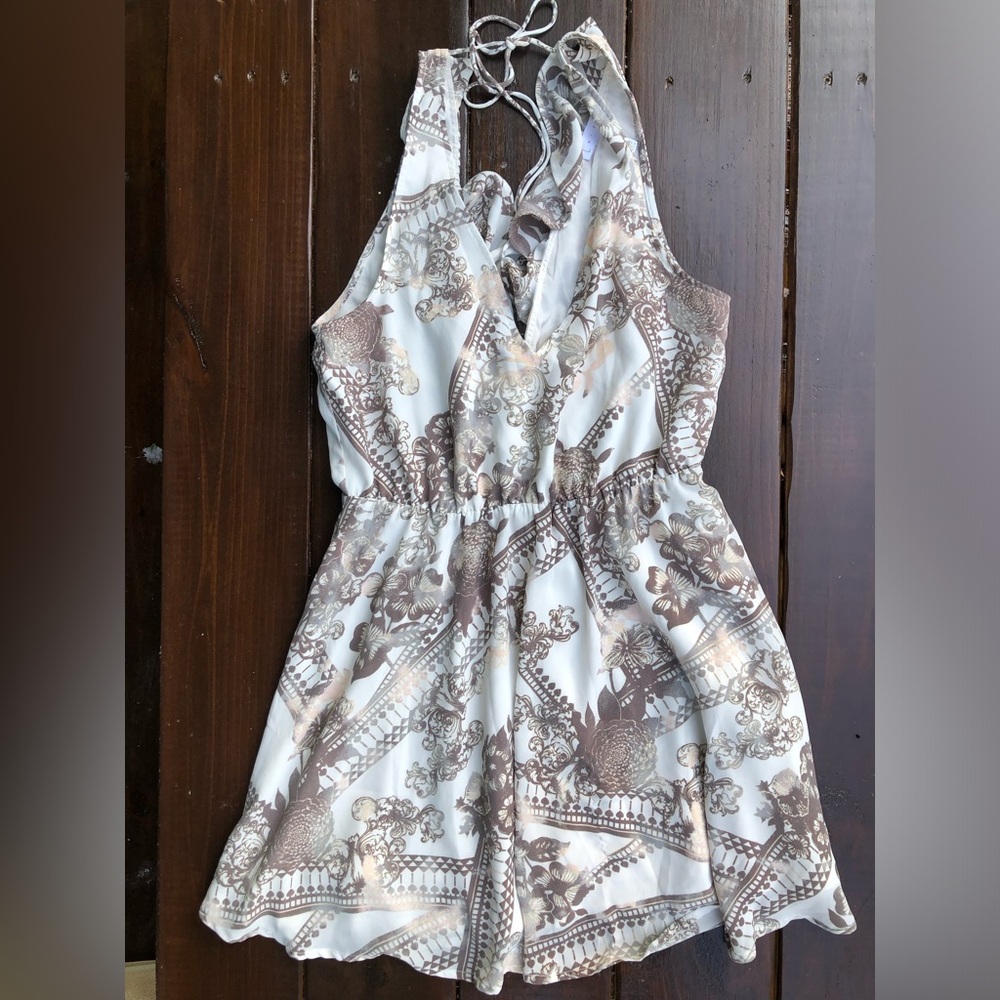 Nordstrom department store. Leith summer dress. Size small.